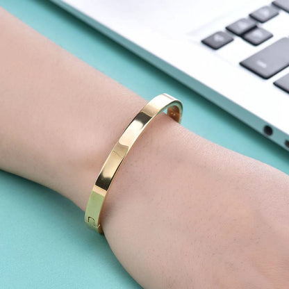 Nadina Valerio Bracelet | Gold
