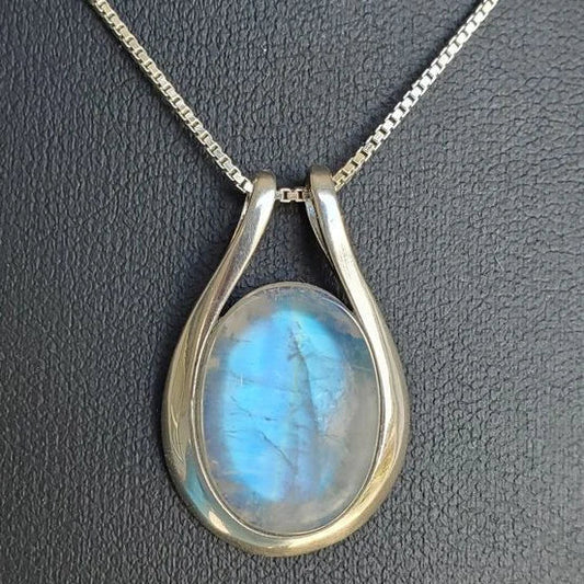 Antique White Opal Necklace | White Gold